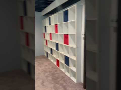 OUR EMPTY HOUSE TOUR!